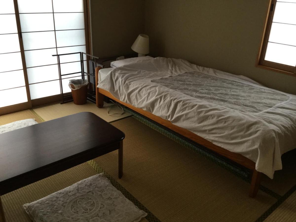 Guesthouse Cosmo Tokushima Buitenkant foto