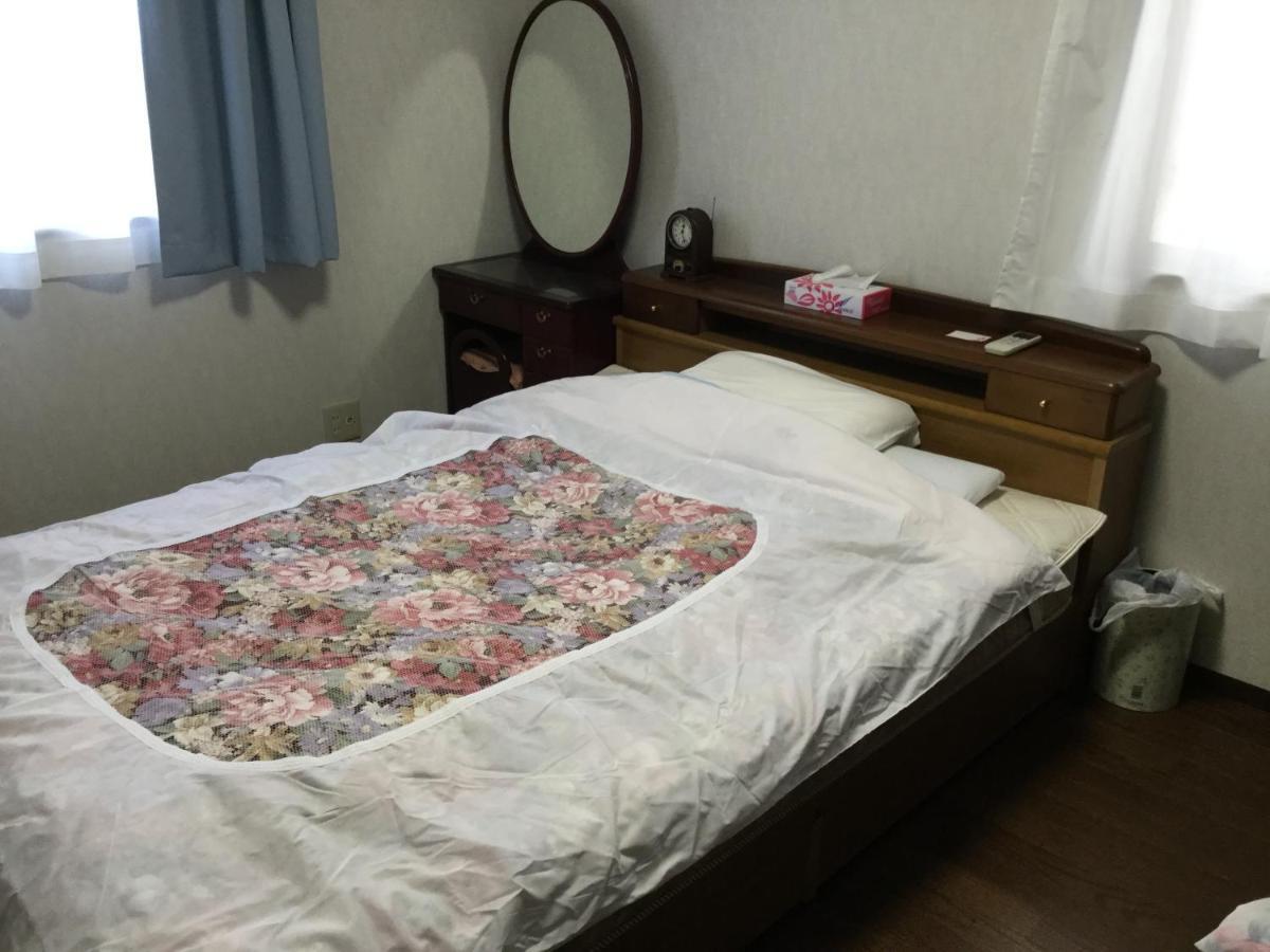 Guesthouse Cosmo Tokushima Buitenkant foto
